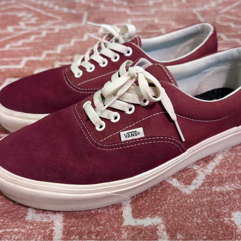 Vans Men's Comfycush Era Burgundy Sneakers